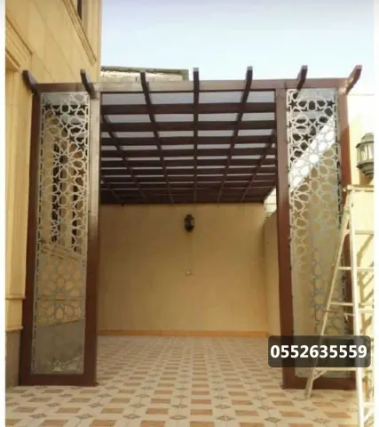 أعمال مظلات خشبية