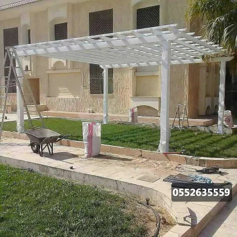 مشروع تركيب مظلات خشبية