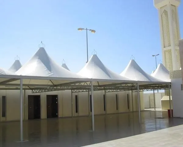 تنفيذ تركيب مظلات بواسطة شركة متخصصة في الطائف